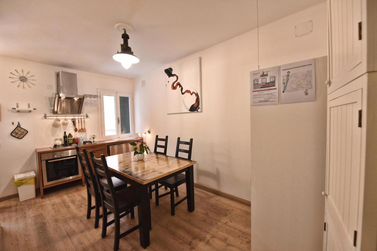 Apartment Al Piano - Away From Venice